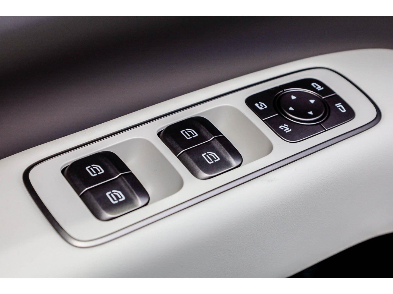 Li Auto i8 2025