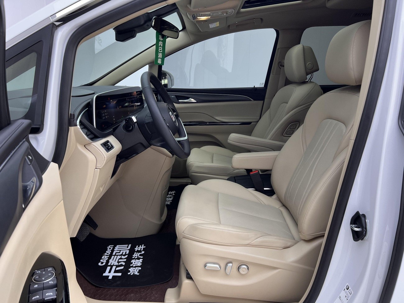 Buick GL8 2025