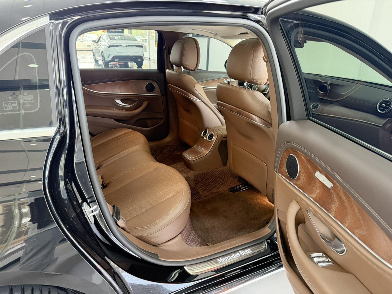 Mercedes-Benz E 300 L 2022