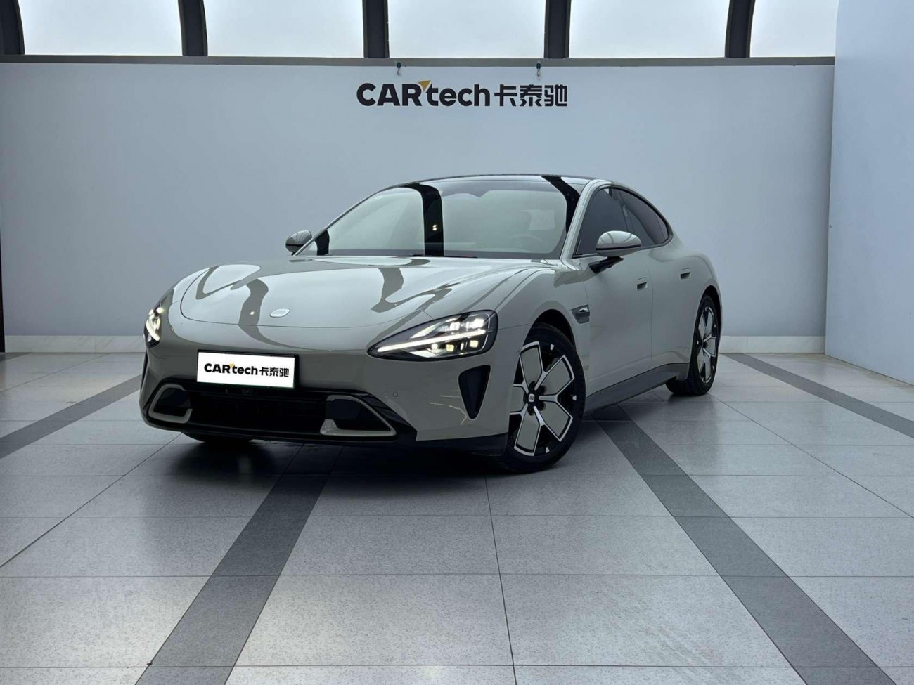Xiaomi SU7 2025