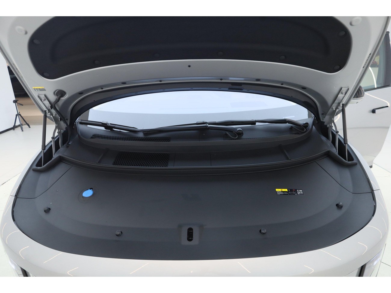 Li Auto i8 2025