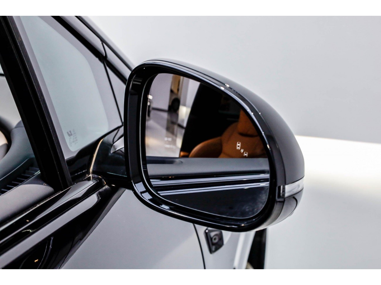 Li Auto i8 2025