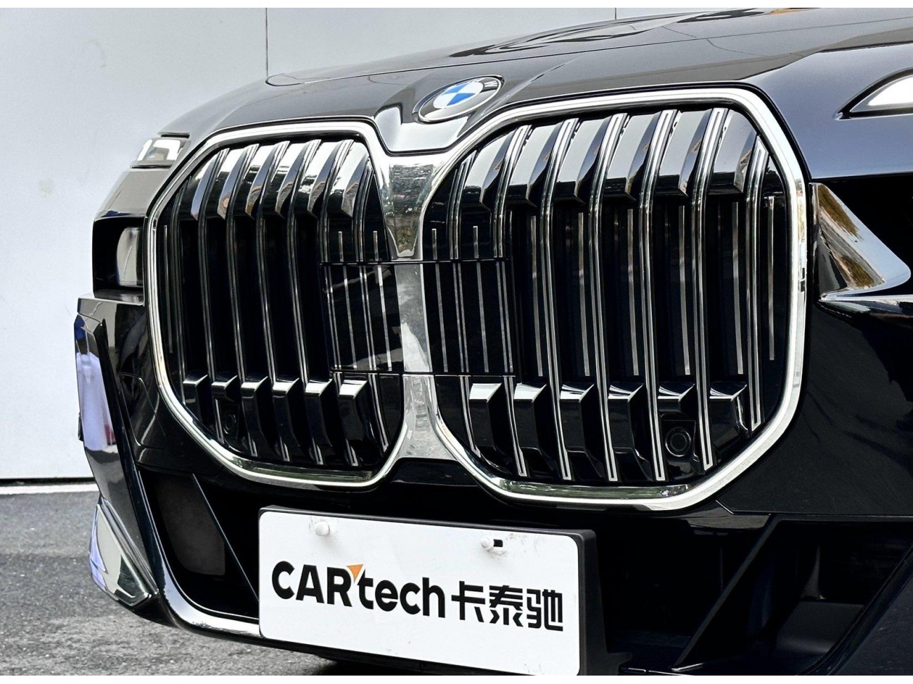 BMW 735Li 2024