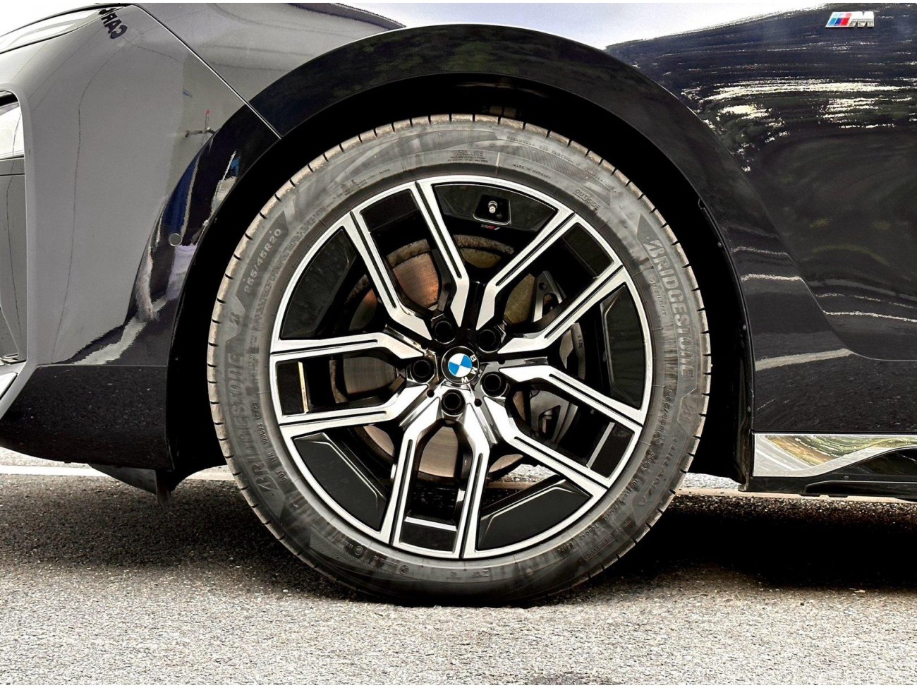 BMW 735Li 2024