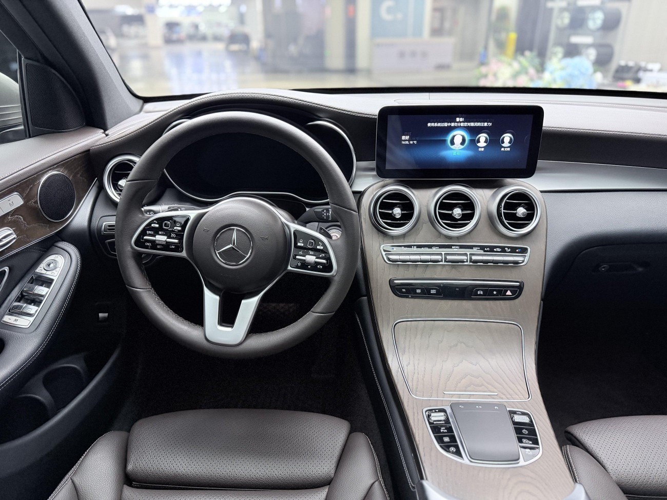 Mercedes-Benz GLC 300 L 2020