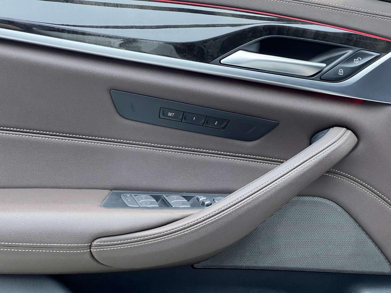 BMW 525Li 2021
