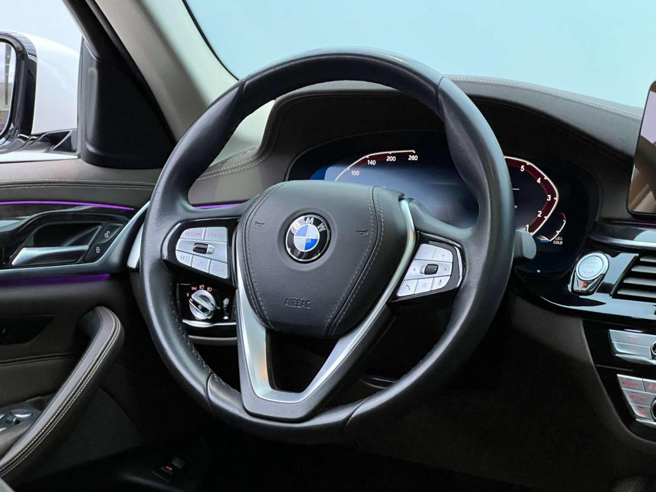 BMW 525Li 2021