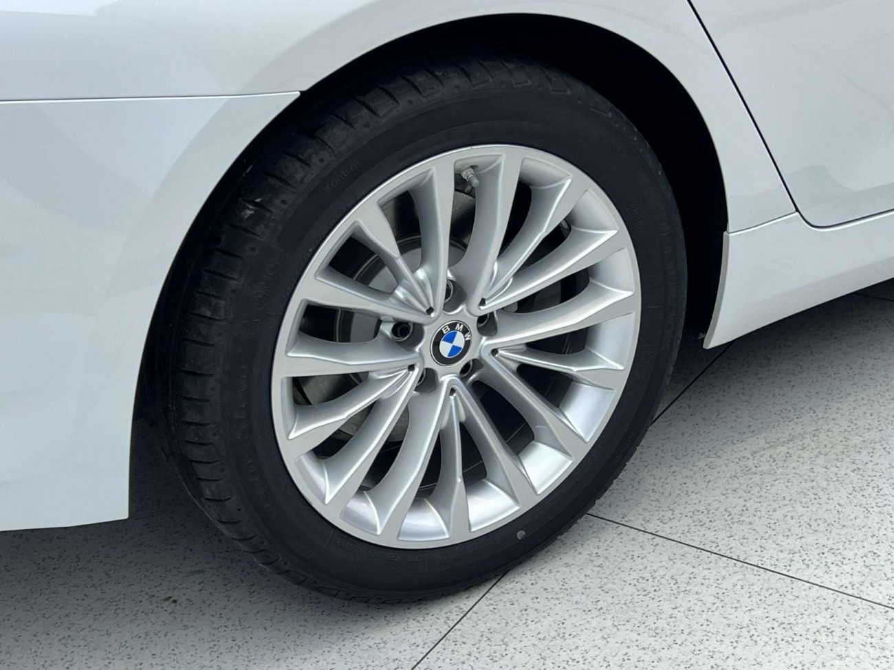 BMW 525Li 2021