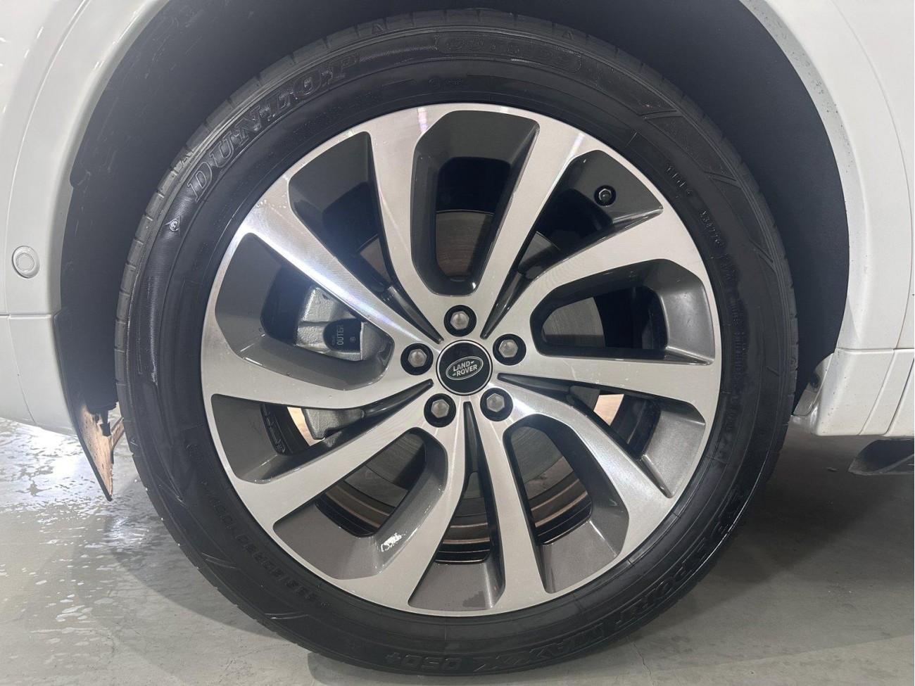 Land Rover Discovery Sport 2021