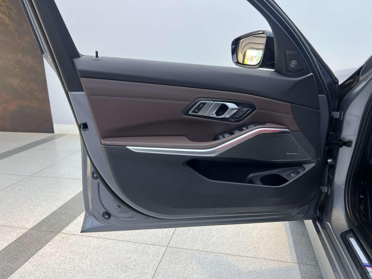 BMW 330Li 2025
