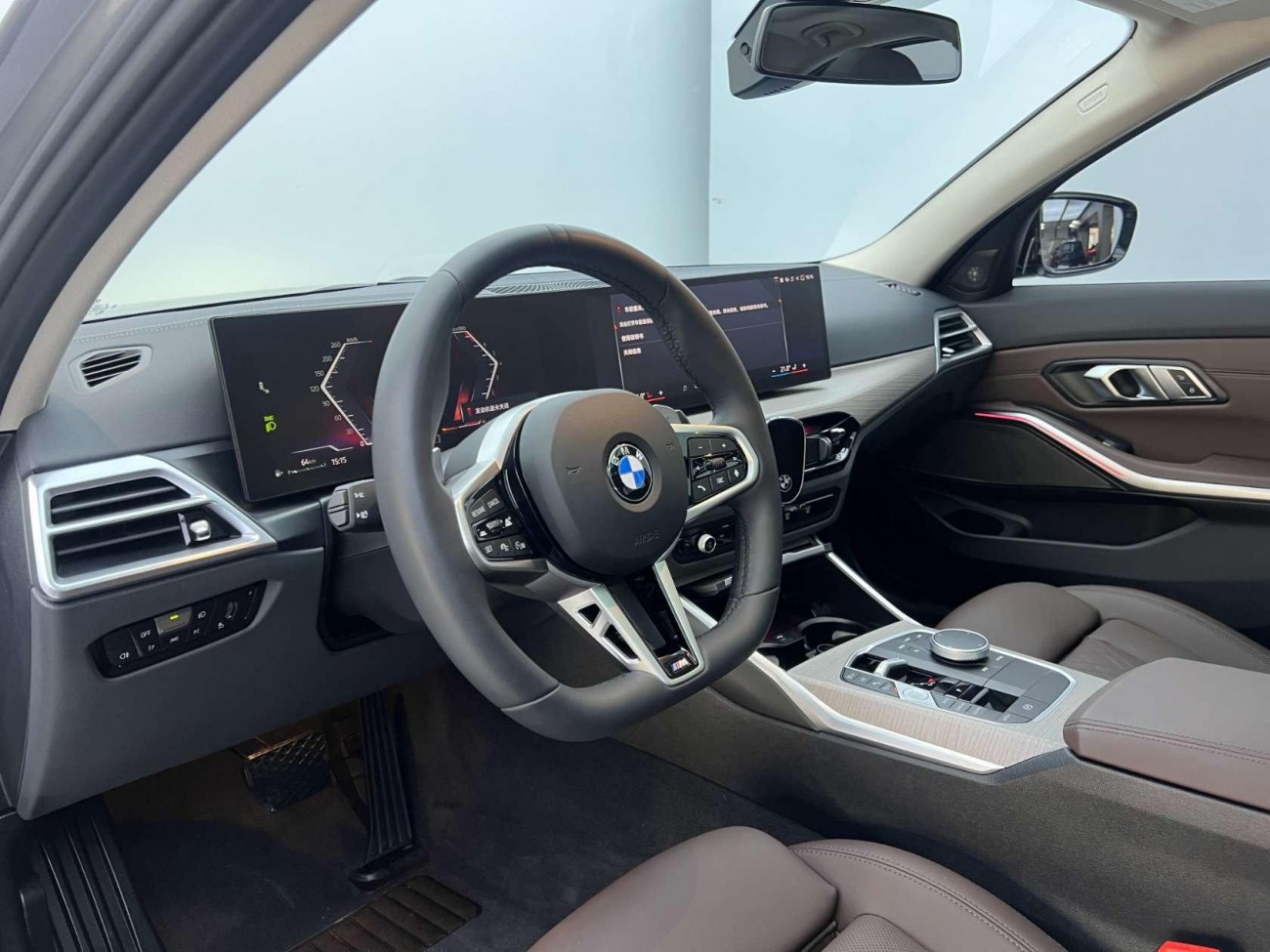 BMW 330Li 2025
