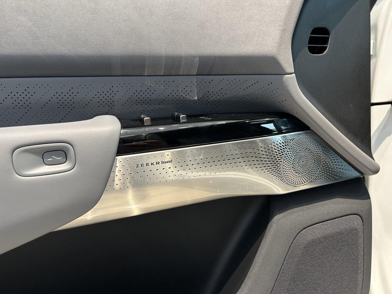 Zeekr 7X 2024