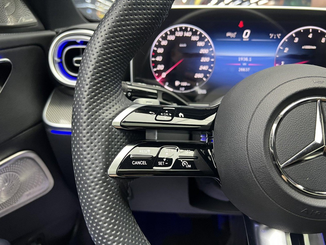 Mercedes-Benz C 260 L 2023