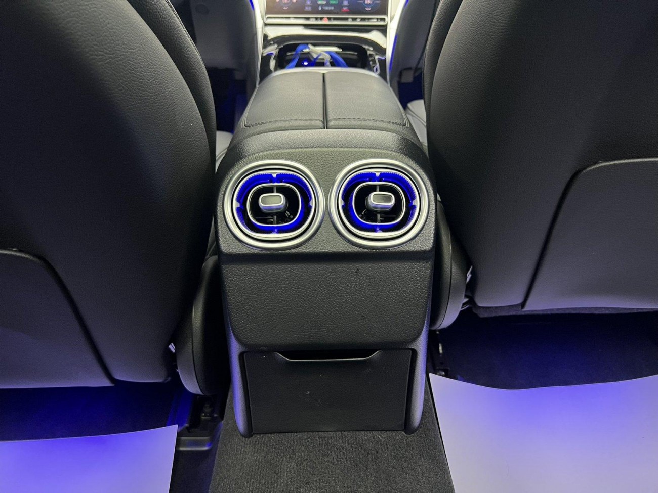 Mercedes-Benz C 260 L 2023
