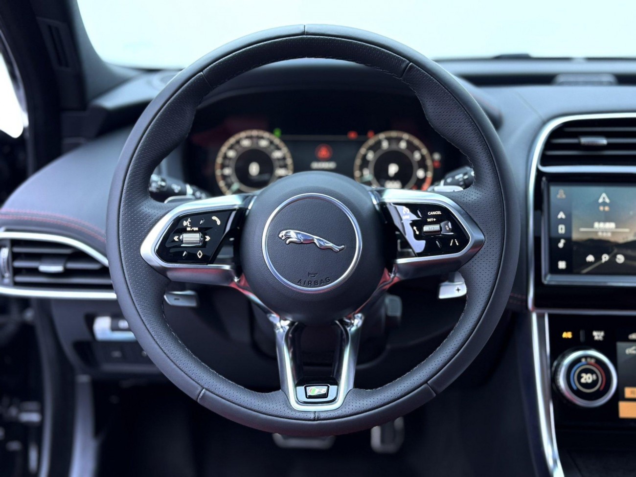 Jaguar XEL 2023