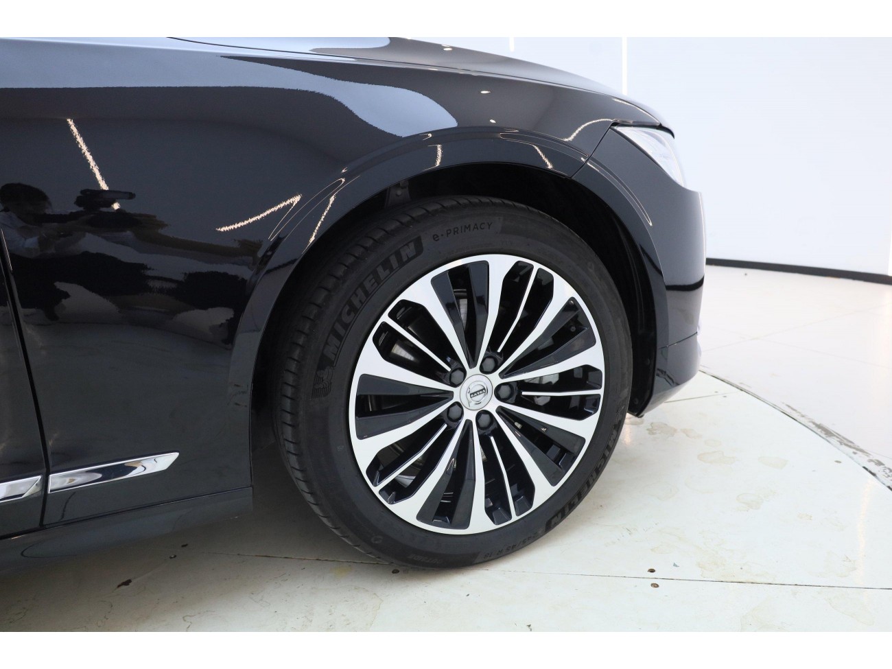 Volvo S90 2025