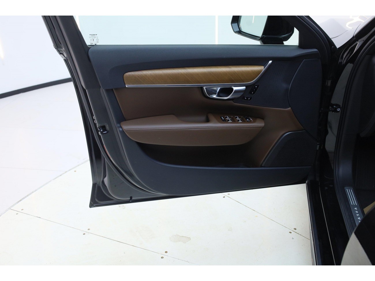 Volvo S90 2025