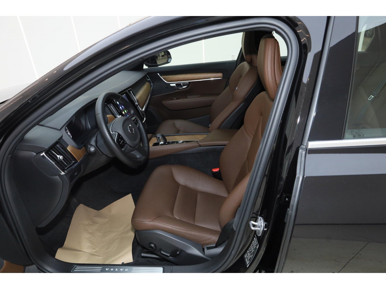 Volvo S90 2025