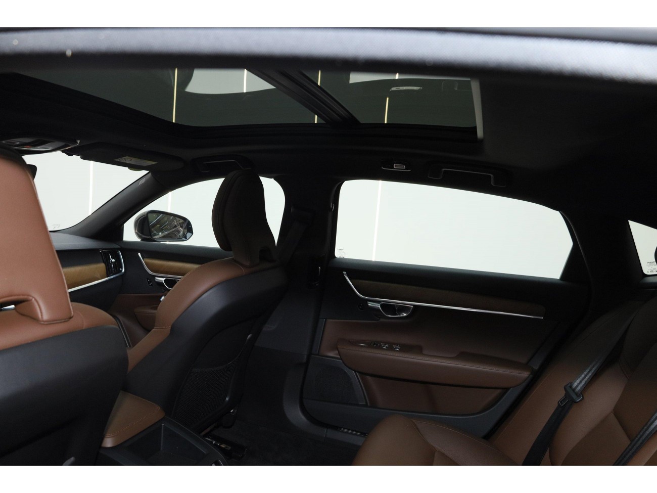 Volvo S90 2025