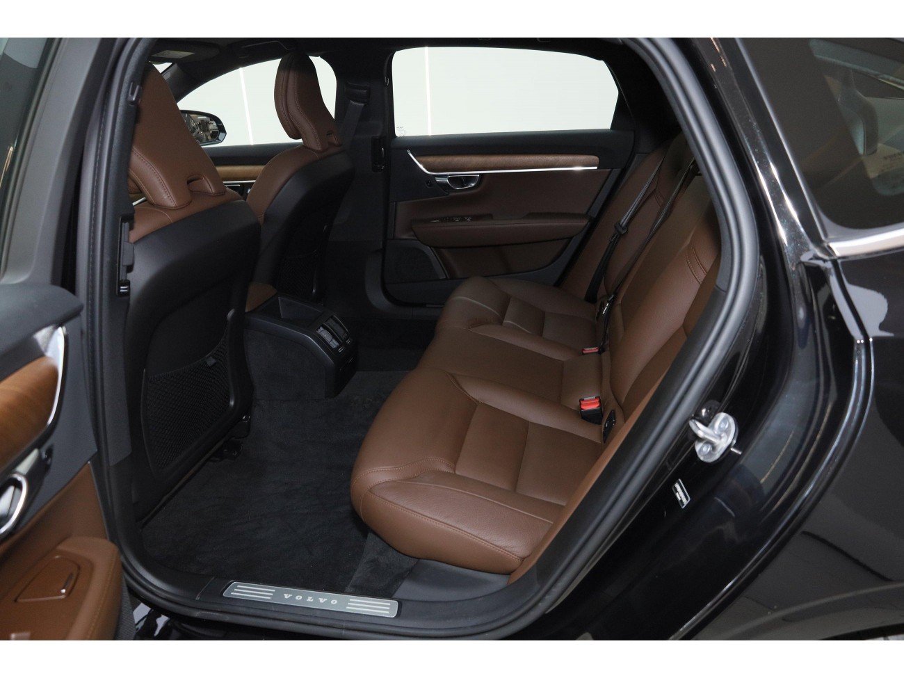 Volvo S90 2025