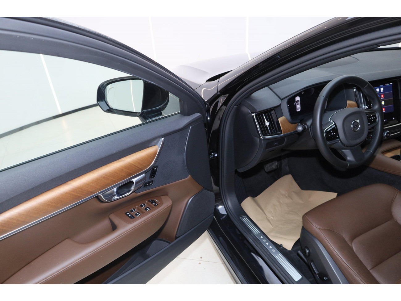 Volvo S90 2025