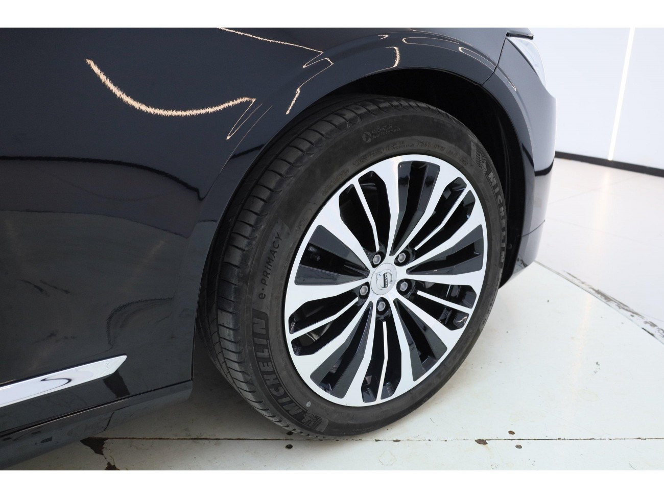Volvo S90 2025