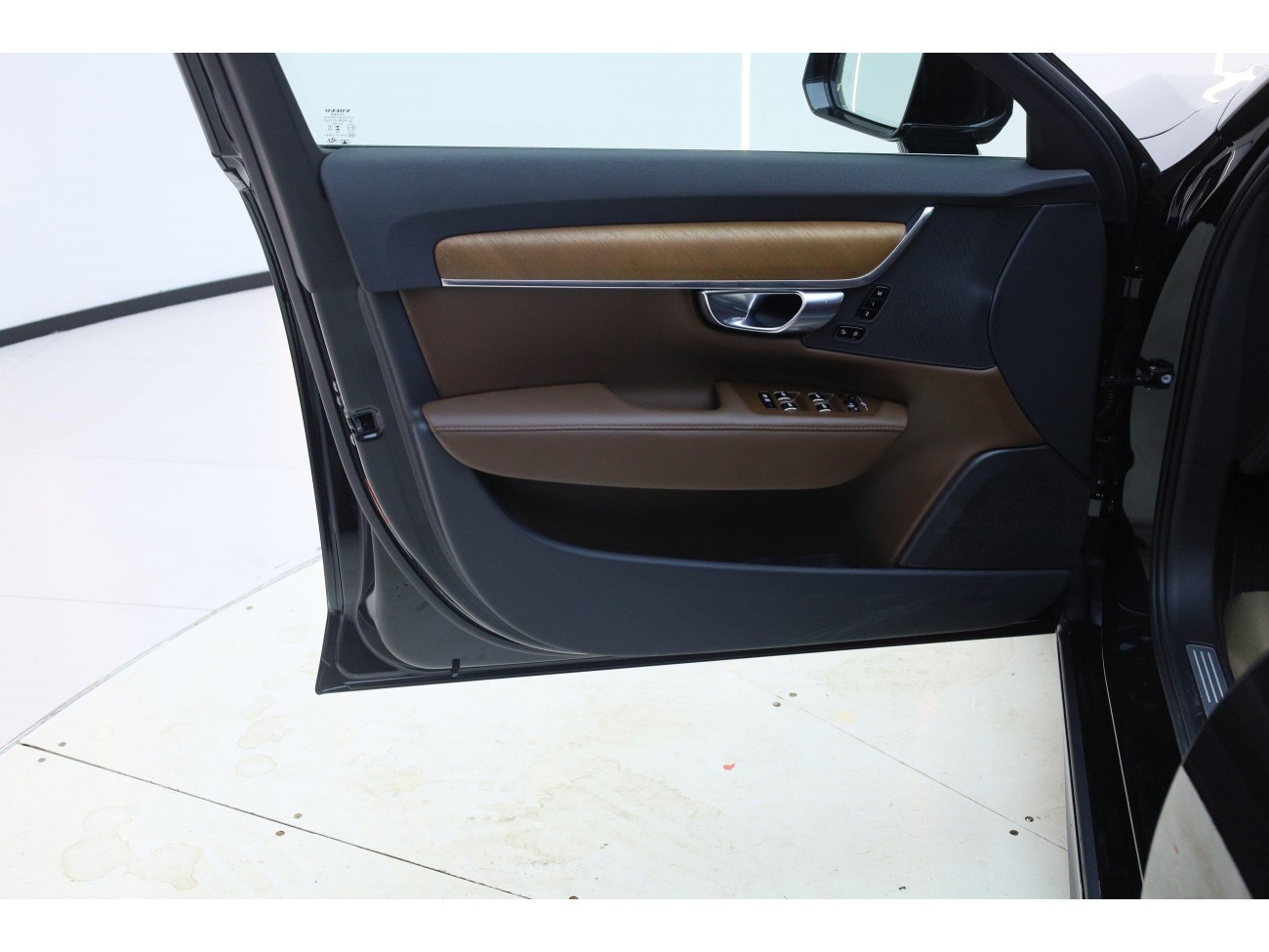 Volvo S90 2025
