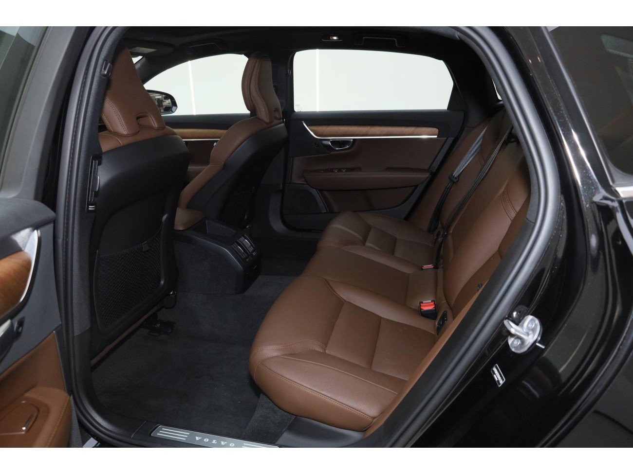 Volvo S90 2025