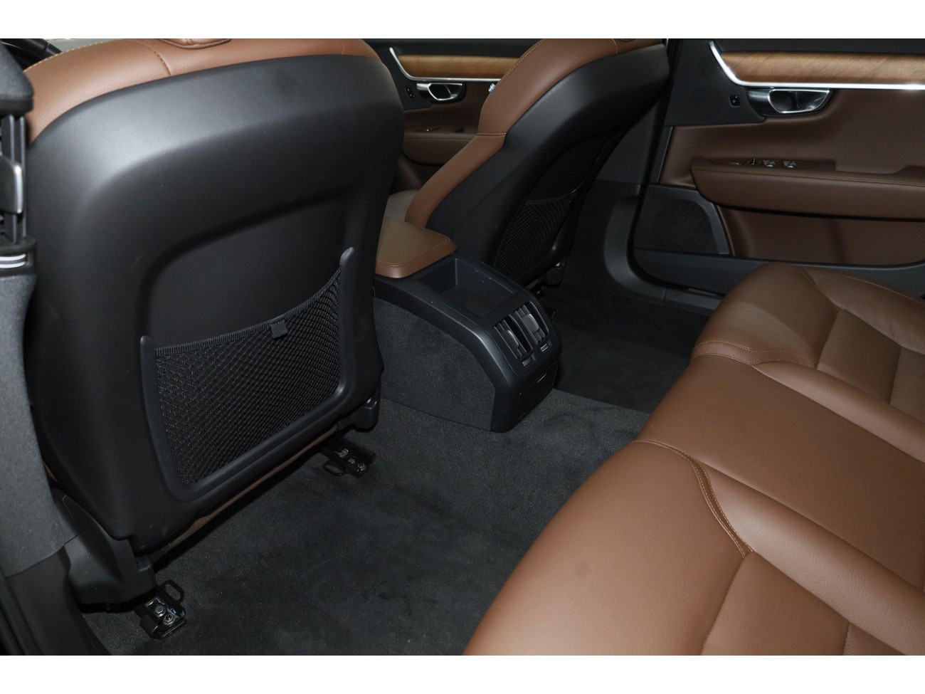 Volvo S90 2025