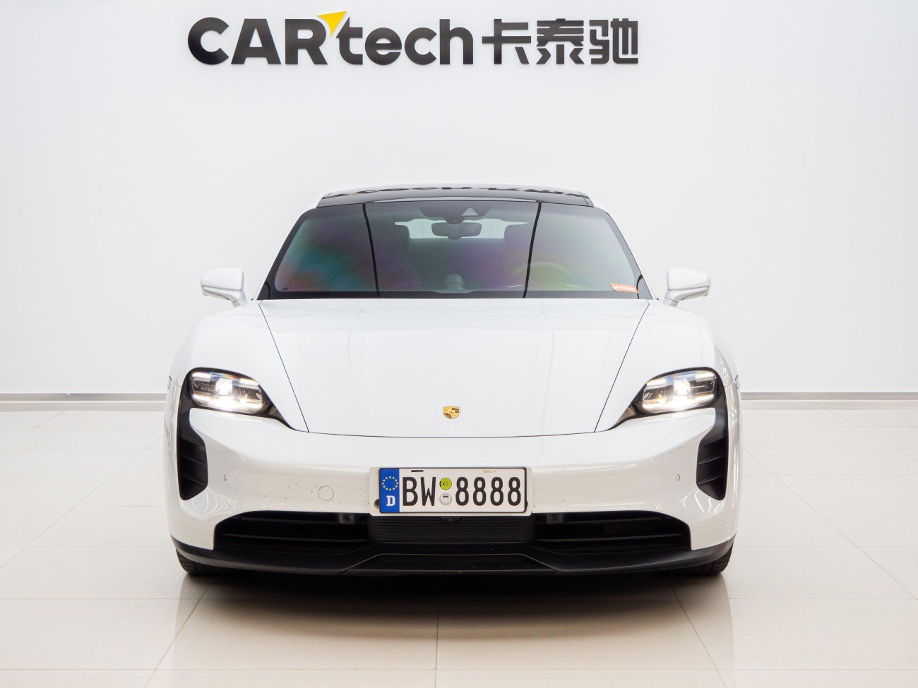 Porsche Taycan 2024