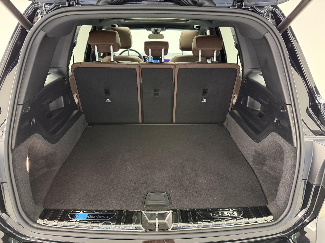 Mercedes-Benz GLB 2023