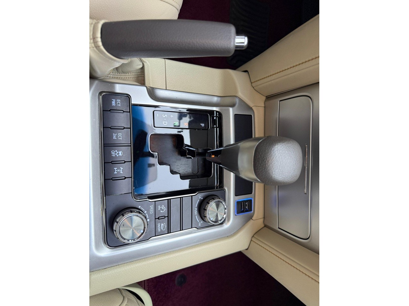 Toyota Land Cruiser 2019
