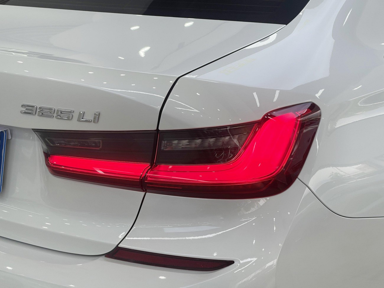 BMW 325Li 2021