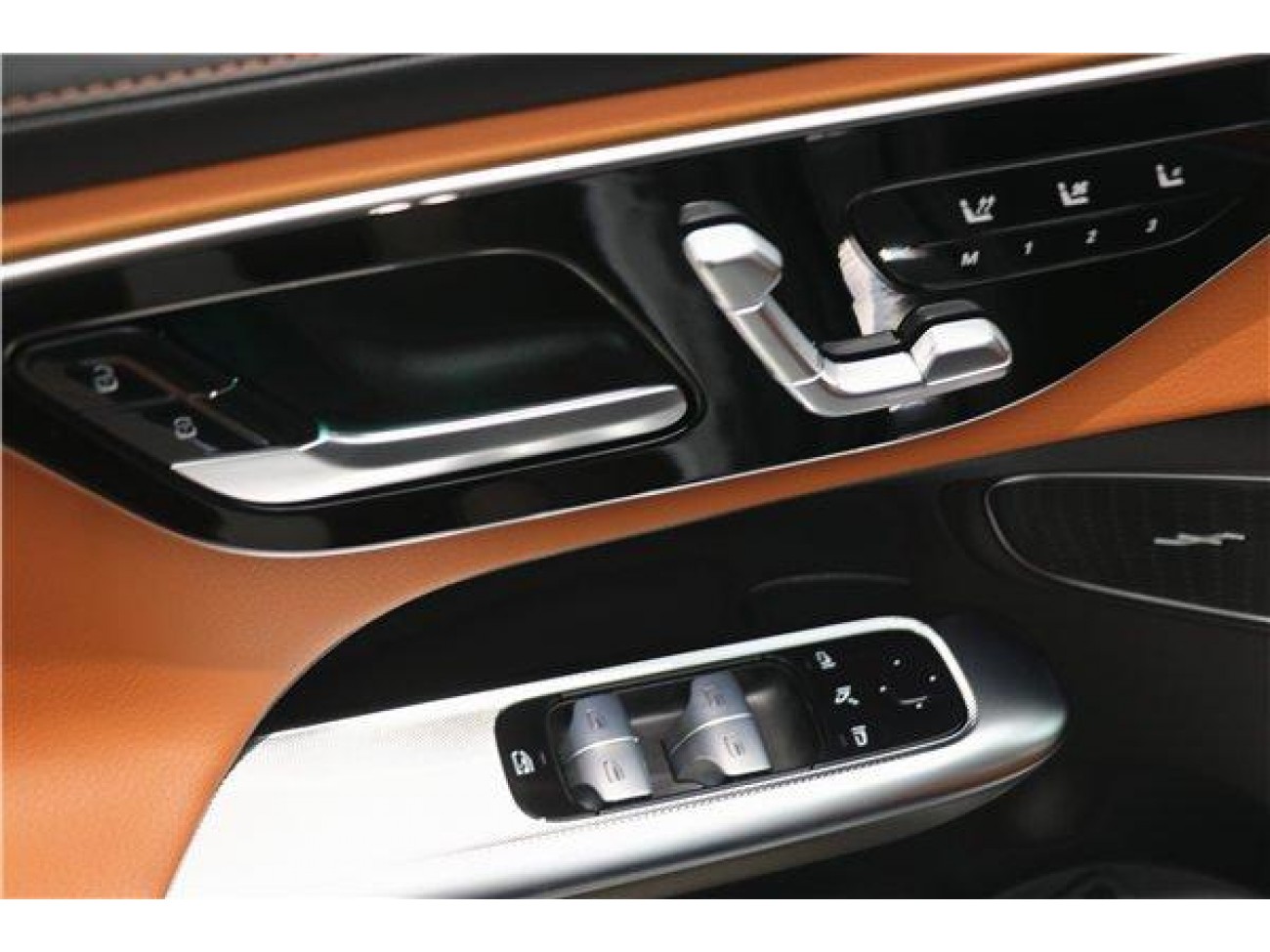 Mercedes-Benz GLC 260 L 2023