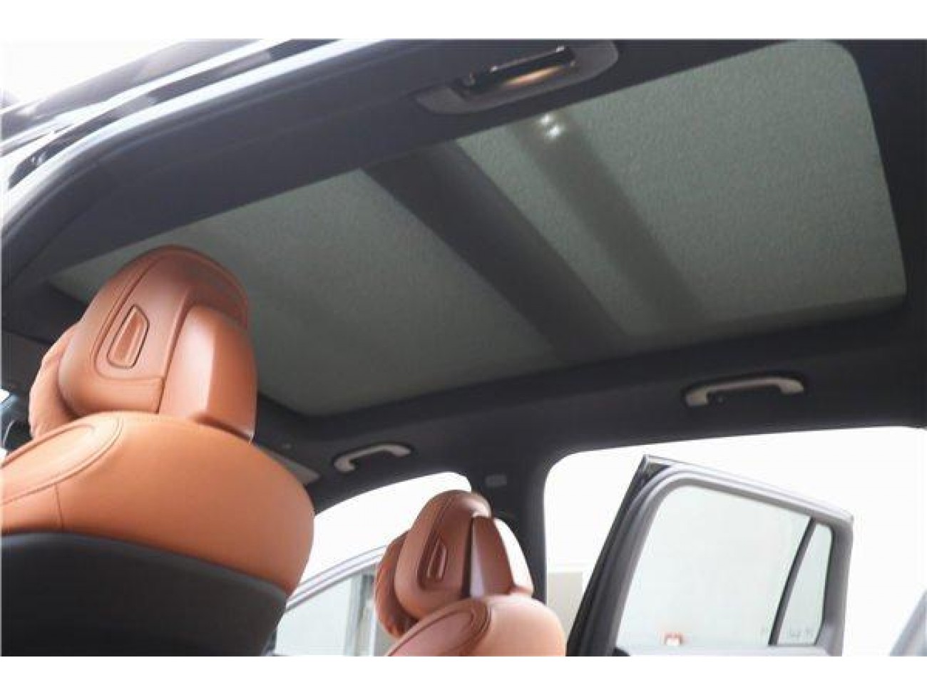 Mercedes-Benz GLC 260 L 2023