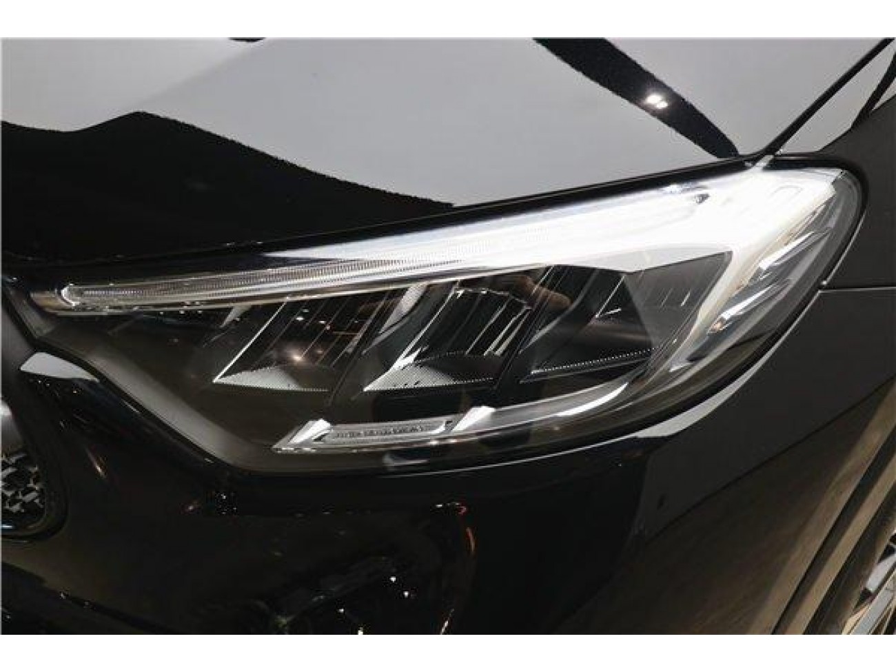 Mercedes-Benz GLC 260 L 2023