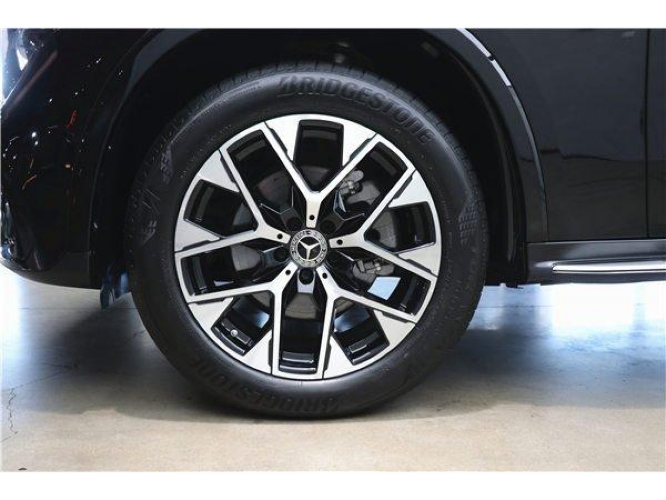 Mercedes-Benz GLC 260 L 2023