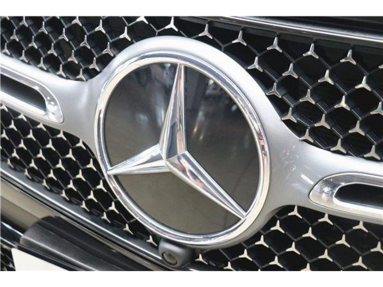 Mercedes-Benz GLC 260 L 2023