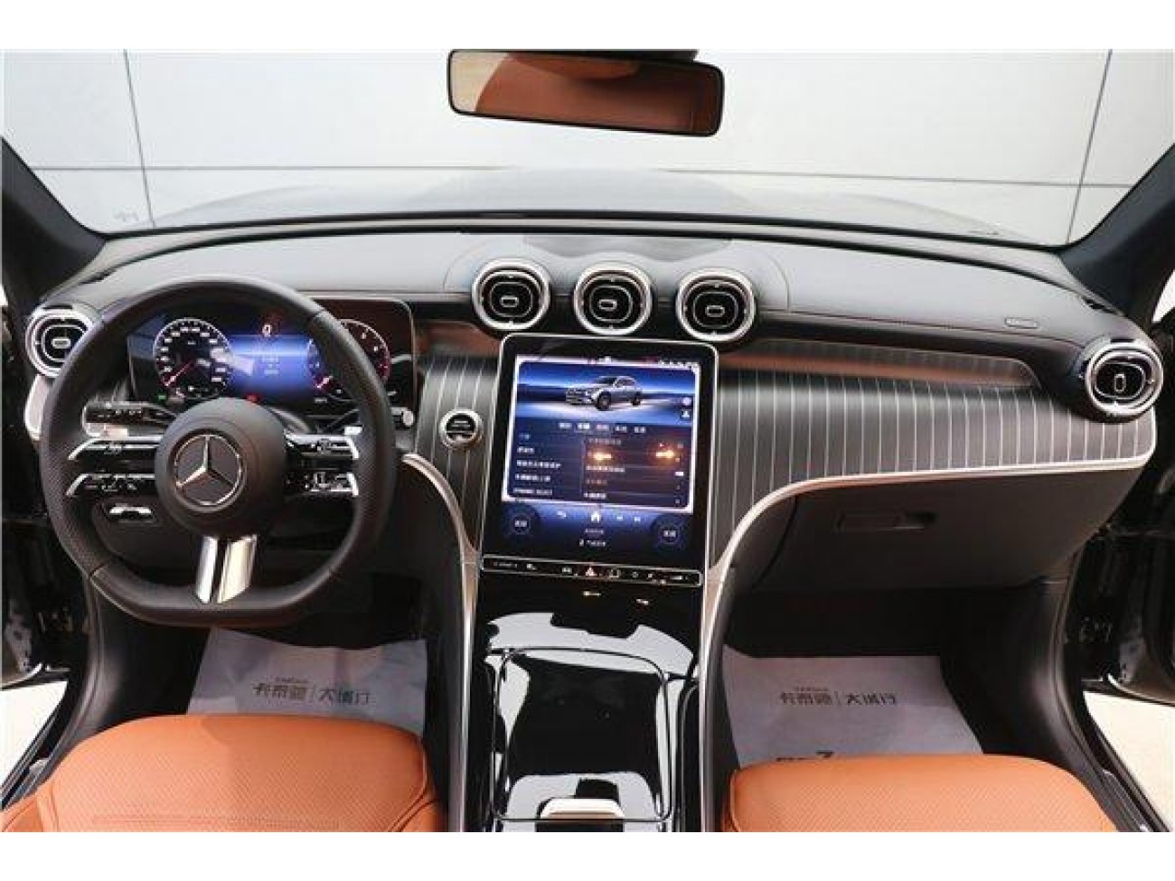 Mercedes-Benz GLC 260 L 2023