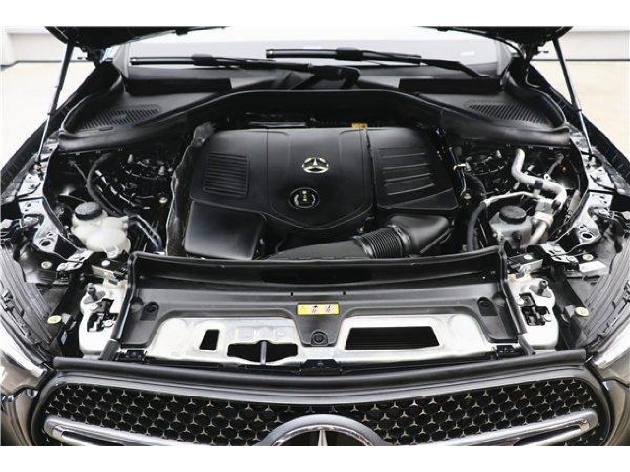 Mercedes-Benz GLC 260 L 2023