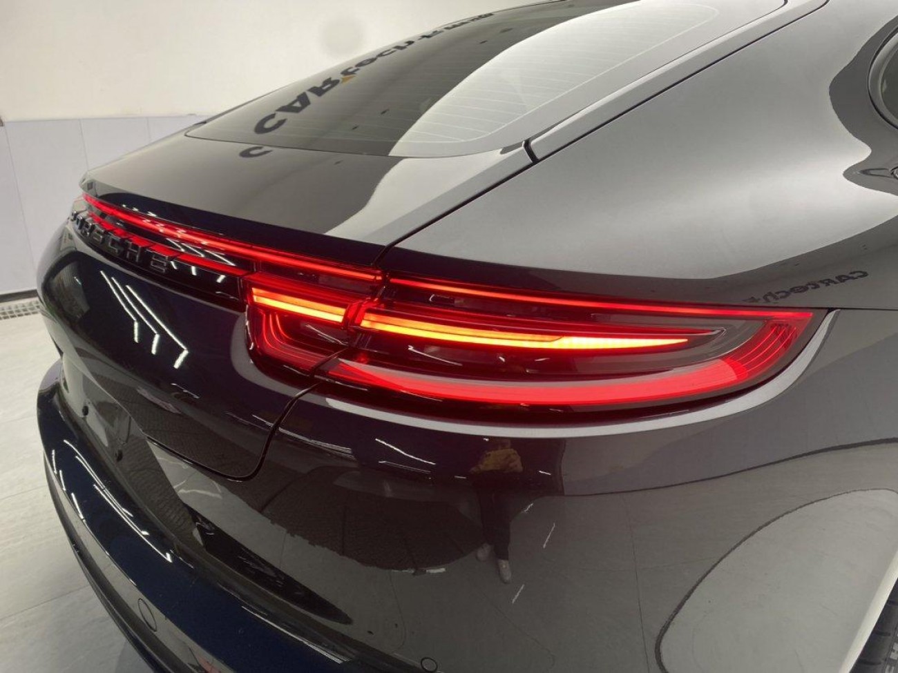 Porsche Panamera 2021