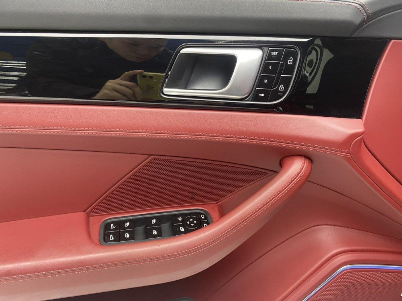 Porsche Panamera 2021