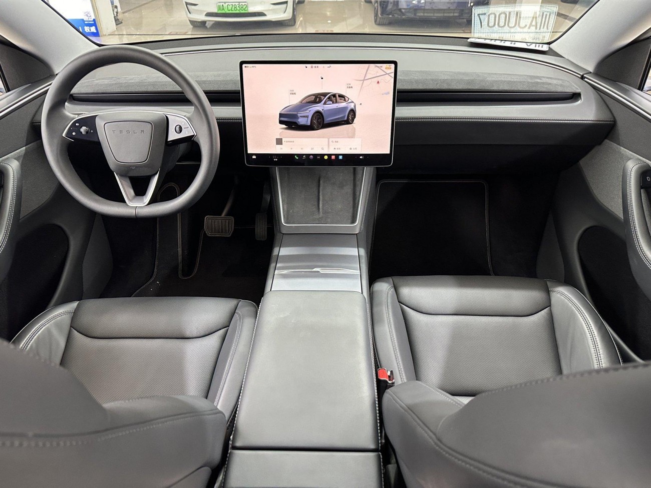 Tesla Model Y 2025