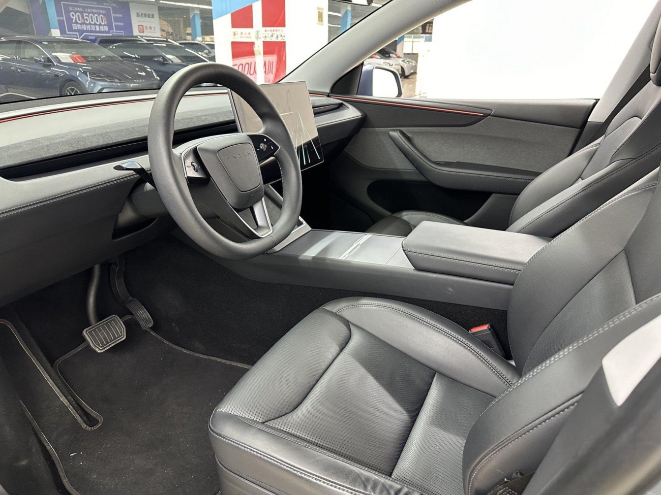 Tesla Model Y 2025