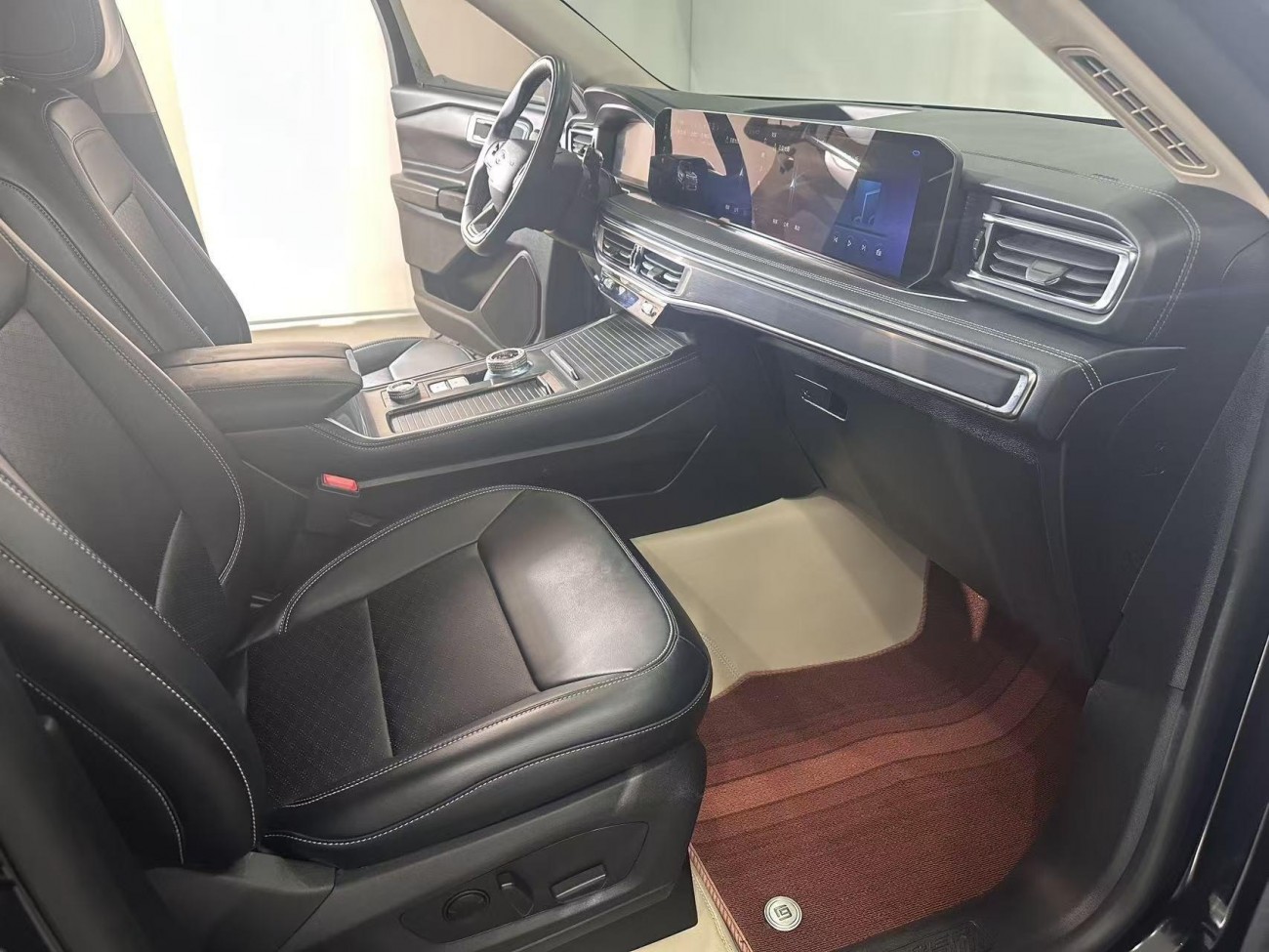Ford Explorer 2022