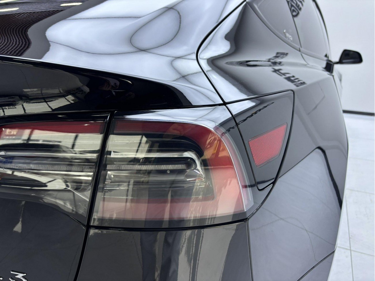Tesla Model 3 2023
