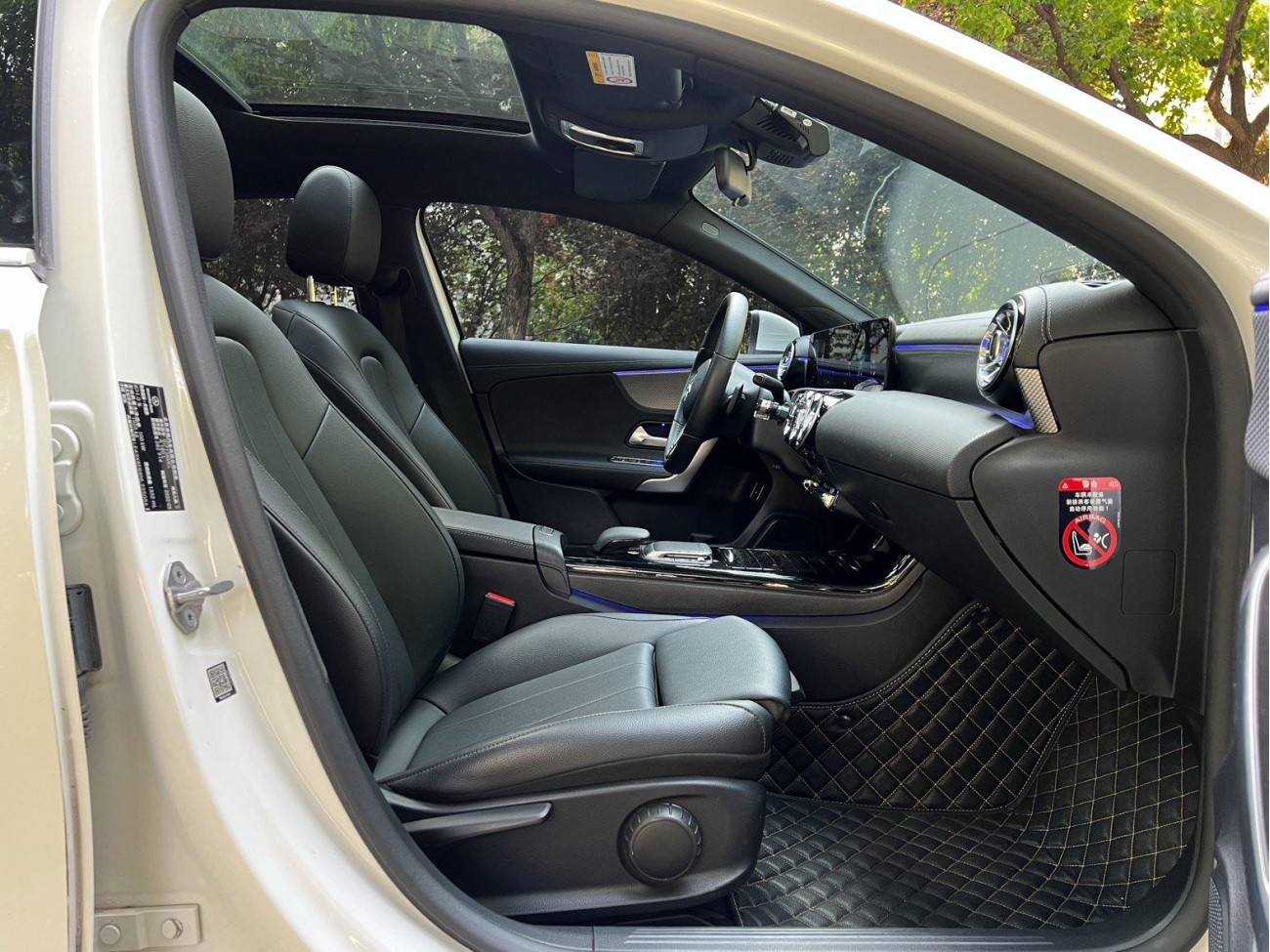 Mercedes-Benz A 180 L 2022