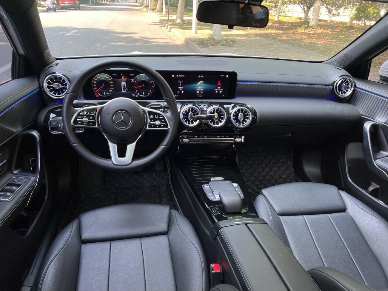 Mercedes-Benz A 180 L 2022