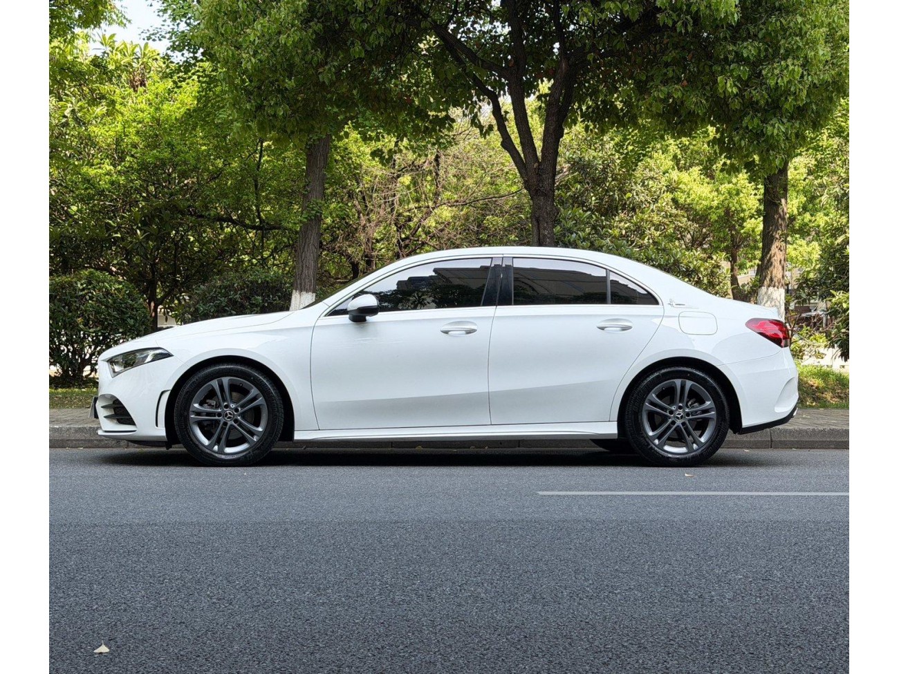 Mercedes-Benz A 180 L 2022