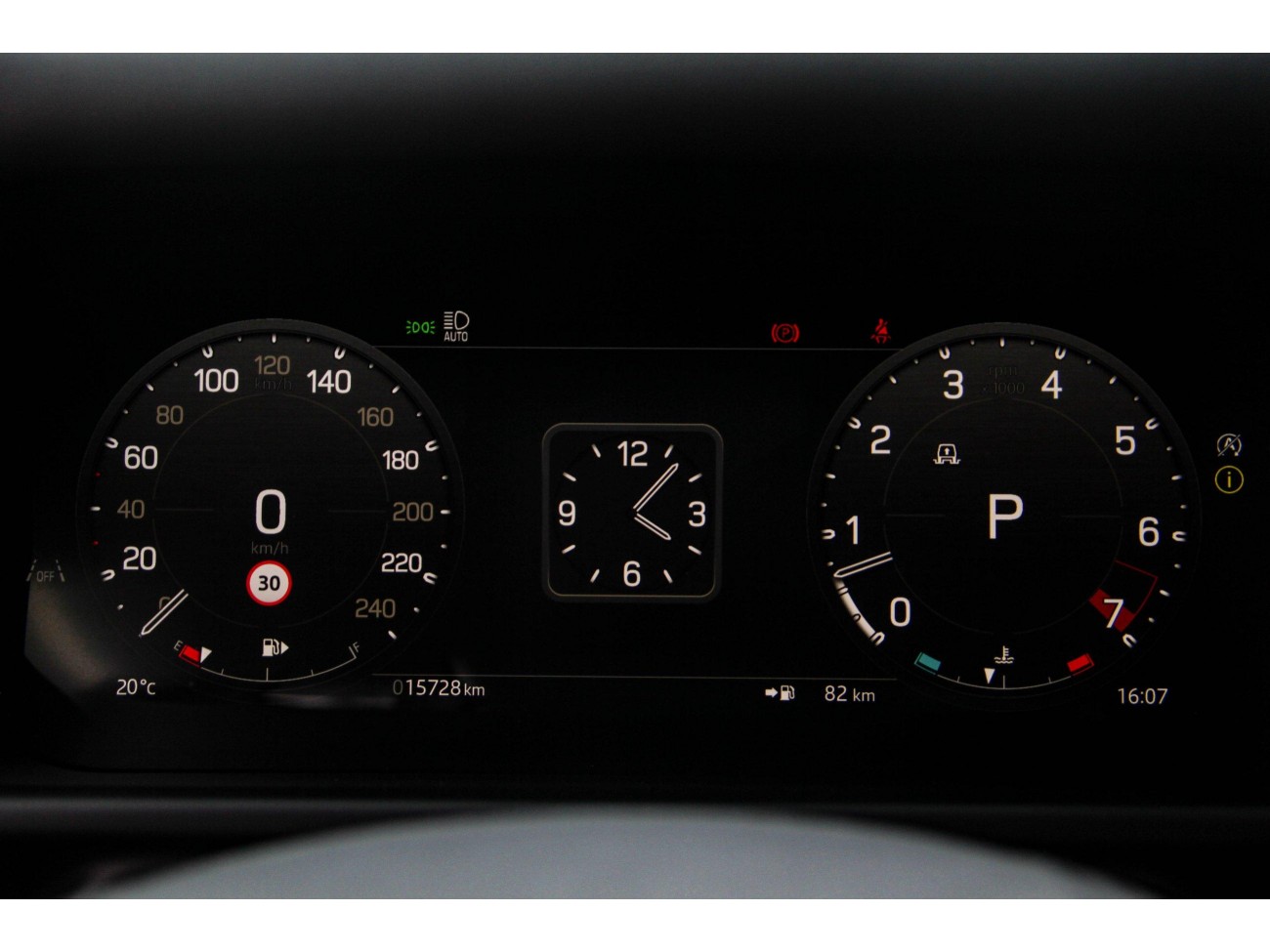 Land Rover Defender 2025